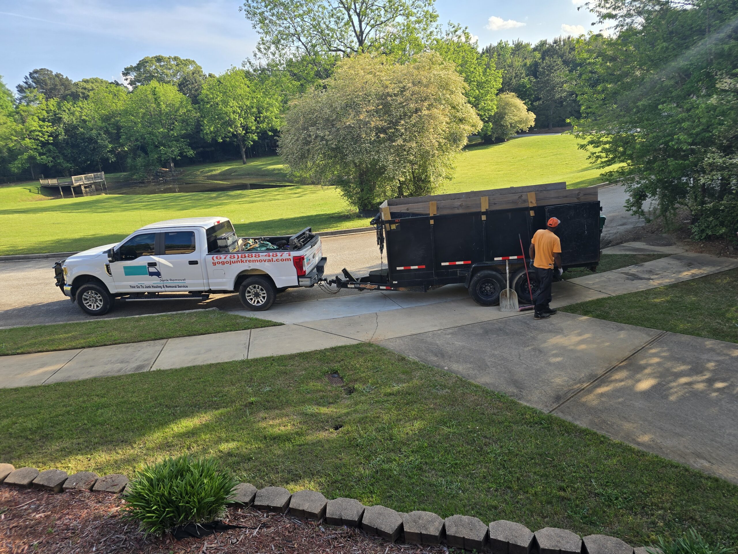 Read more about the article Seasonal Junk Removal Tips